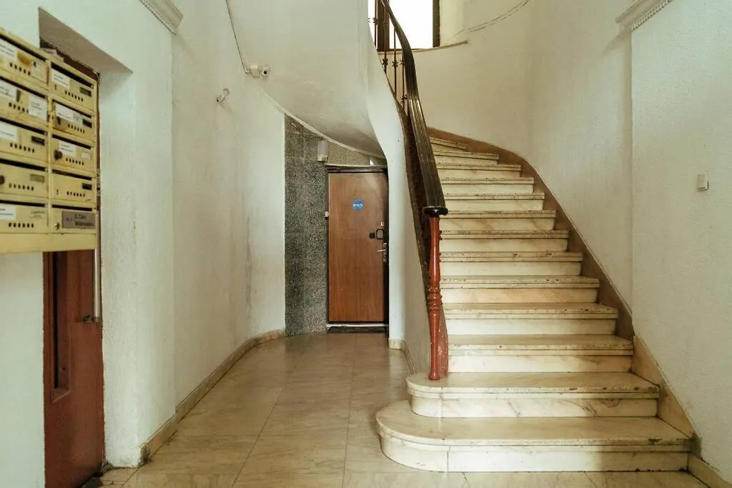 Studio With Private Terrace Next To Cismigiu Bucharest
