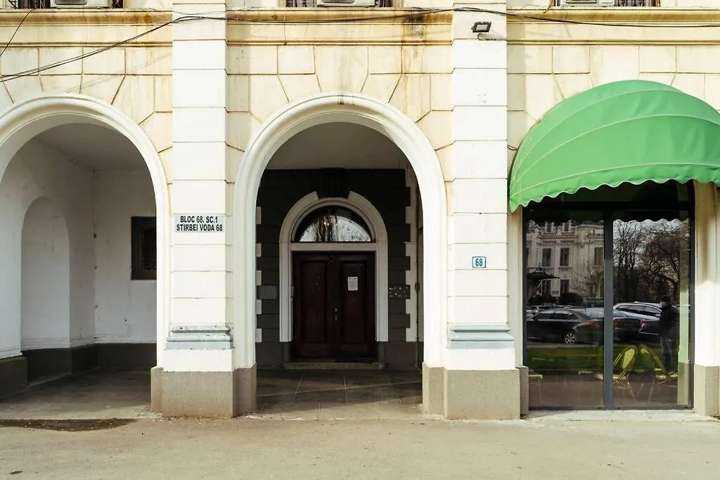 Studio With Private Terrace Next To Cismigiu Bucharest