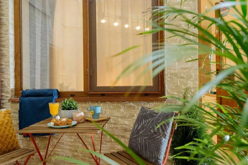 Studio With Private Terrace Next To Cismigiu Bucharest 0*,