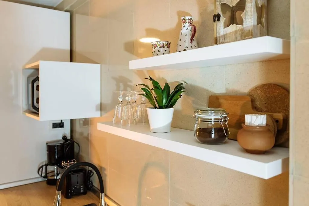 Apartment Studio With Private Terrace Next To Cismigiu Bucharest Romania