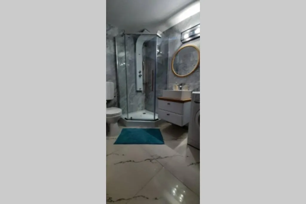 Studio With Private Terrace Next To Cismigiu Bucharest